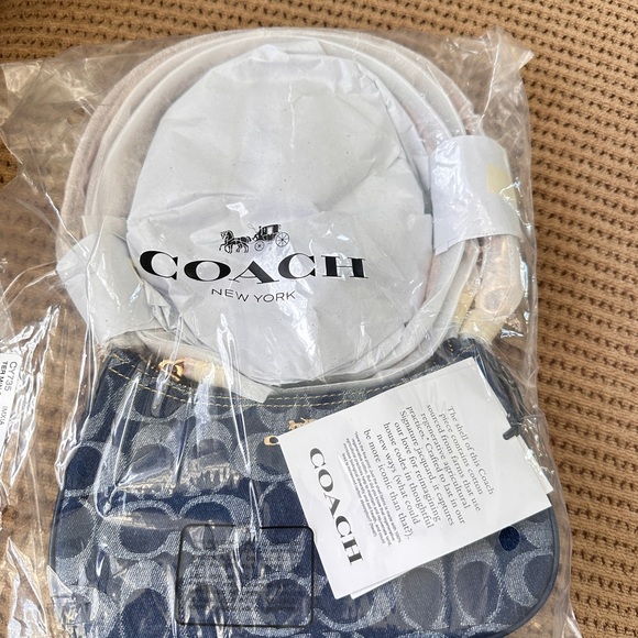 NWT❤️ Coach Teri Mini Crossbody Bag In Signature Denim Crossbody cy735 - Picture 4 of 9